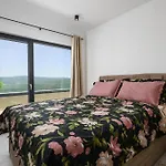Villa De La Vie