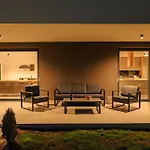 De La Vie Villa *