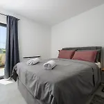 Villa De La Vie