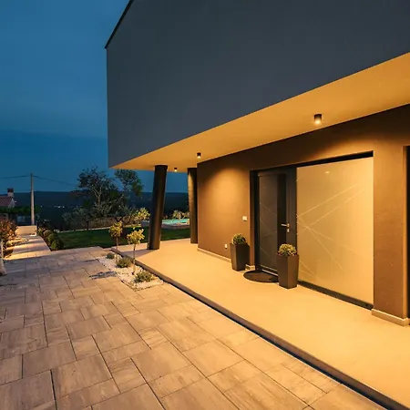 De La Vie Villa *