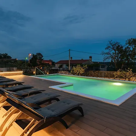 Villa De La Vie