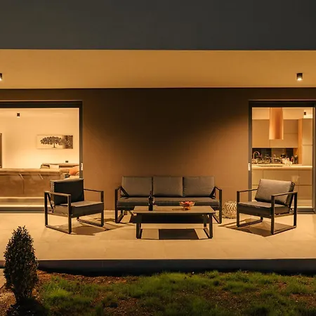De La Vie Villa *