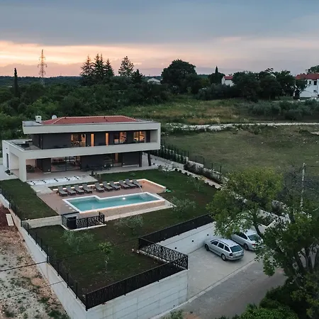 Villa De La Vie *