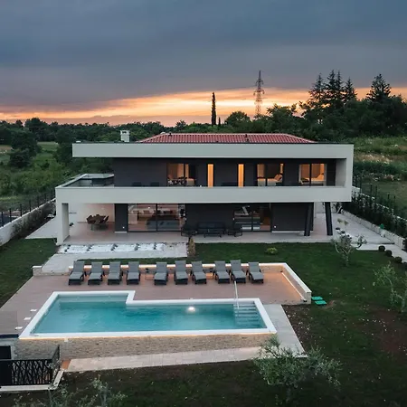 Villa De La Vie *