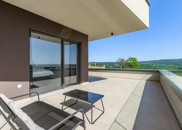 De La Vie Villa